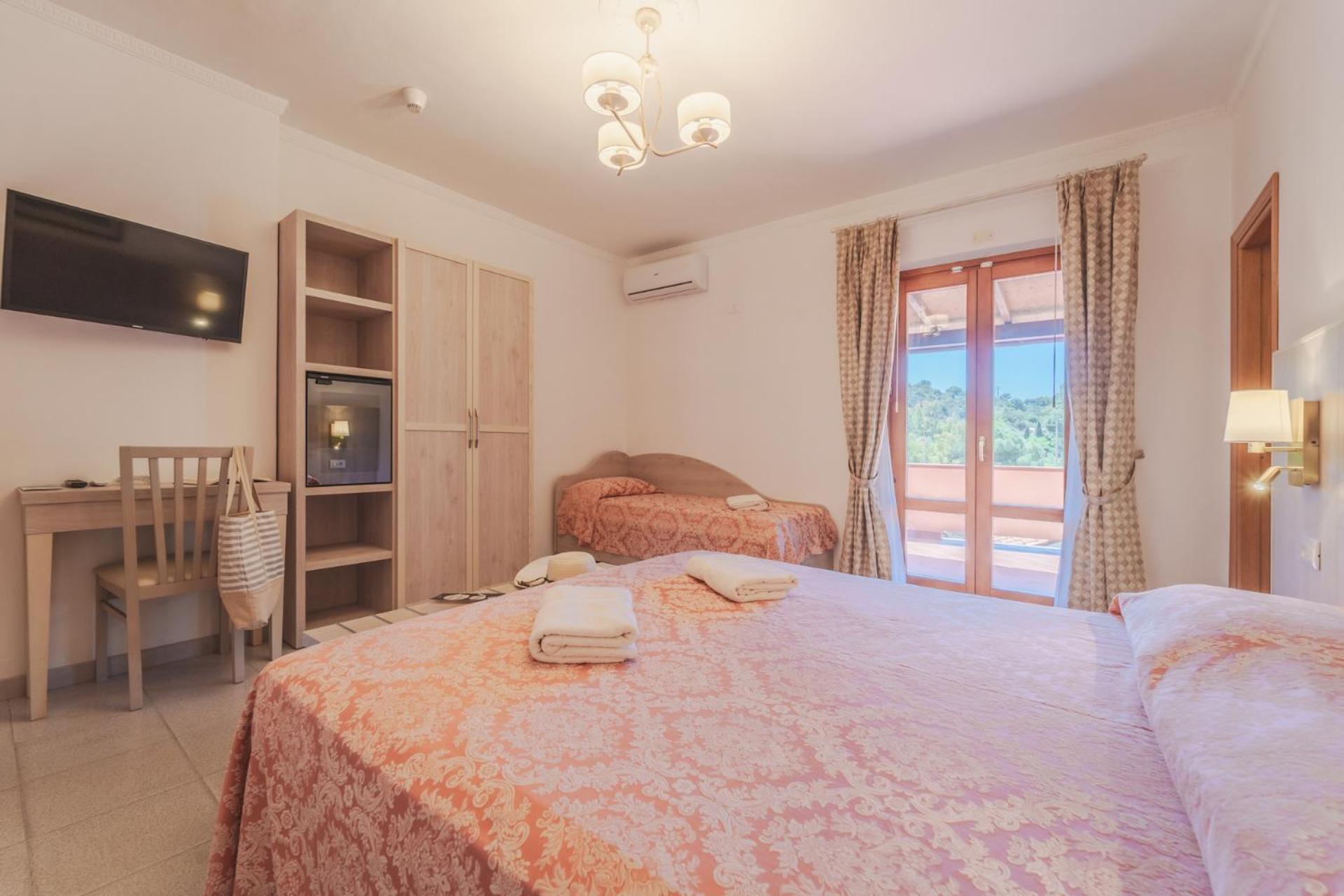 Lo Scirocco Hotel Fetovaia