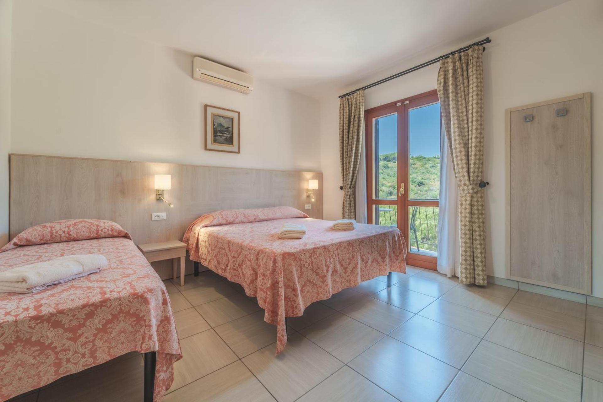 Hotel Lo Scirocco