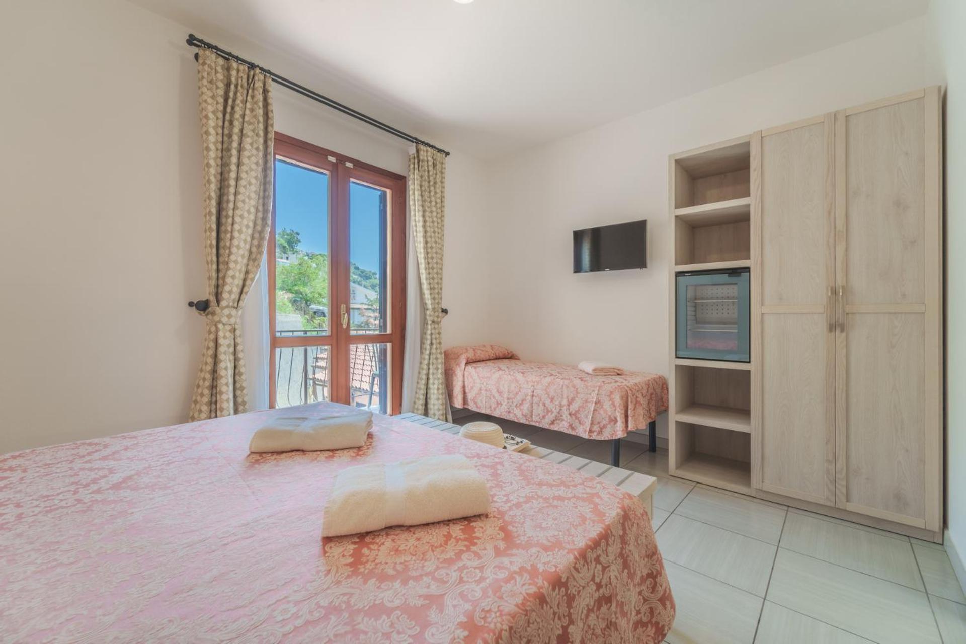 Lo Scirocco Hotel 3*